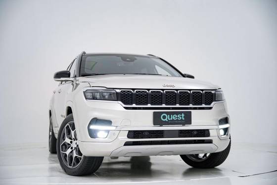 JEEP COMMANDER 2.0 TD380 TURBO DIESEL OVERLAND AT9